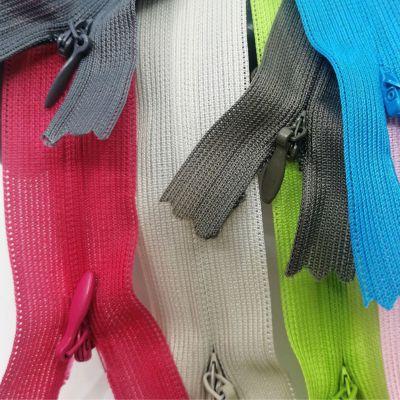 X-Plastová skrytá spirála