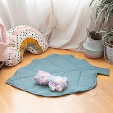 X-Šití hrací deky ve tvaru listu