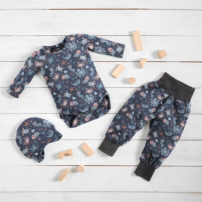 Bavlněný žerzej roztomilá mořská stvoření digitální potisk | Poppy Fabrics – noční modrá,  image number 7