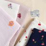 Mušelín / dvojitá mačkaná tkanina vyšívané ryby | Poppy Fabrics – vlněná bílá/královská modr,  thumbnail number 5